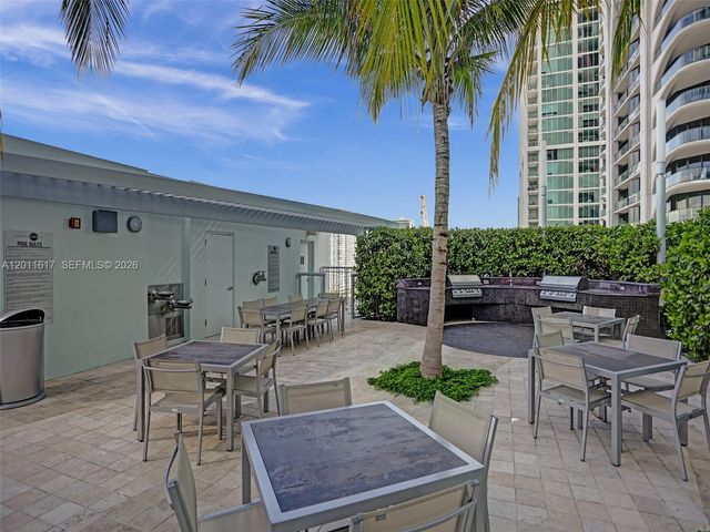 900 Biscayne Blvd 1808, Miami, FL 33132