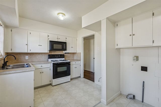 6341 Sudbury Drive, Dallas, TX 75214