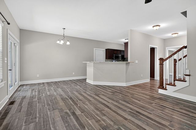 105 Shiloh Ln, Smithville, TN 37166