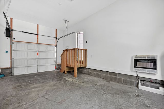 105 Shiloh Ln, Smithville, TN 37166