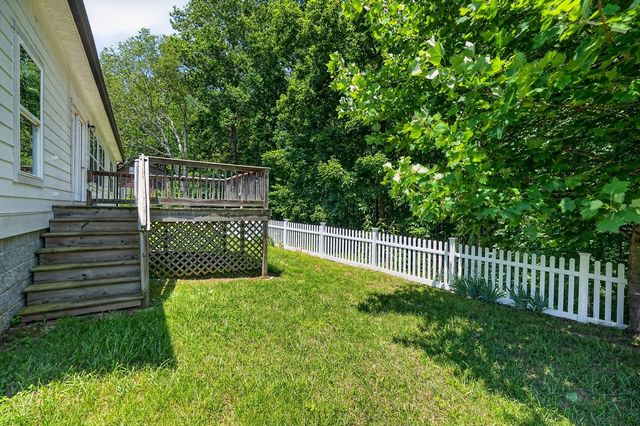 105 Shiloh Ln, Smithville, TN 37166