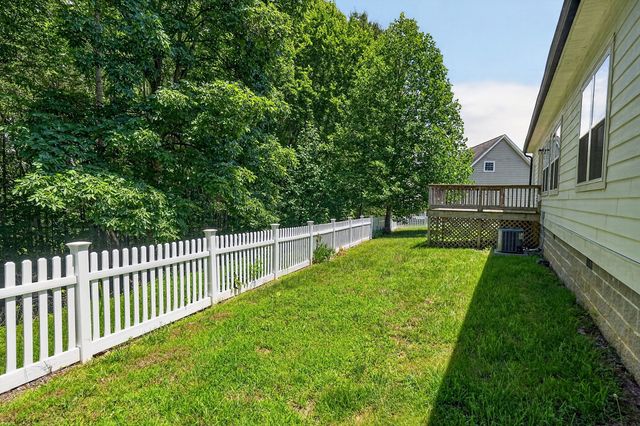 105 Shiloh Ln, Smithville, TN 37166