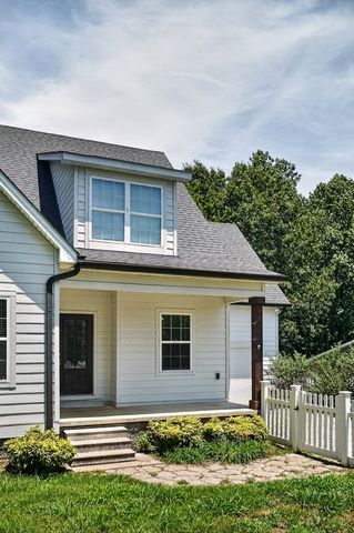 105 Shiloh Ln, Smithville, TN 37166