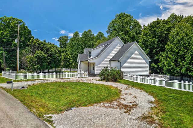 105 Shiloh Ln, Smithville, TN 37166