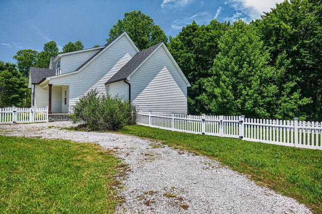 105 Shiloh Ln, Smithville, TN 37166