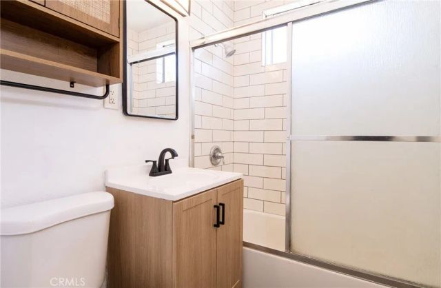 3249 W 134th Street, Hawthorne, CA 90250