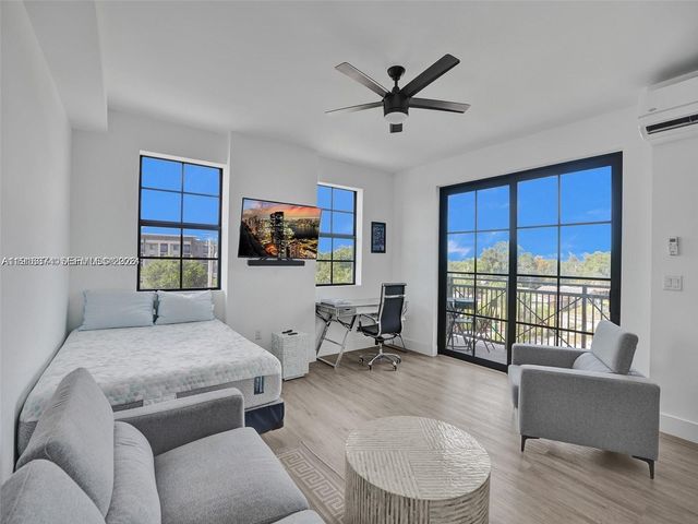 4100 SW 64th Avenue 308, Davie, FL 33314