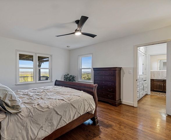 500 N Crest Road, Chattanooga, TN 37404