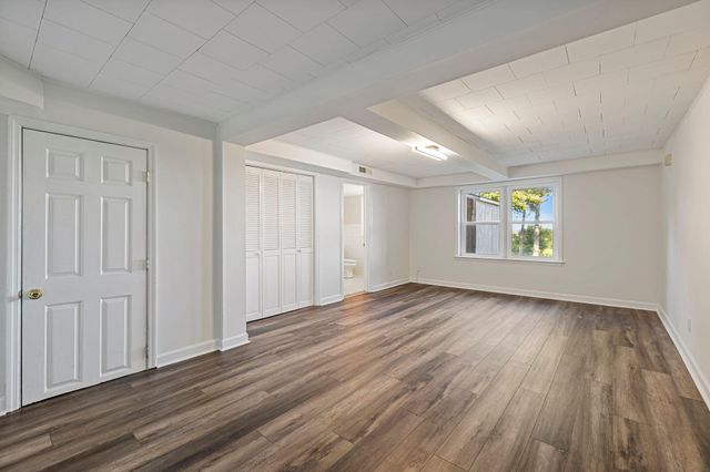 500 N Crest Road, Chattanooga, TN 37404
