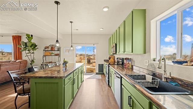 1072 S Avenida Del Oro NA, Pueblo West, CO 81007