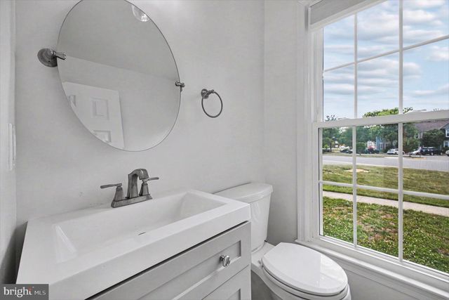 7981 NORTHUMBERLAND RD, Springfield, VA 22153