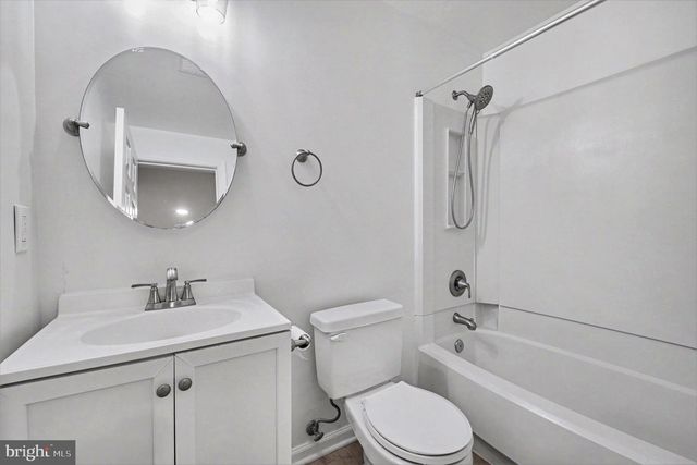7981 NORTHUMBERLAND RD, Springfield, VA 22153