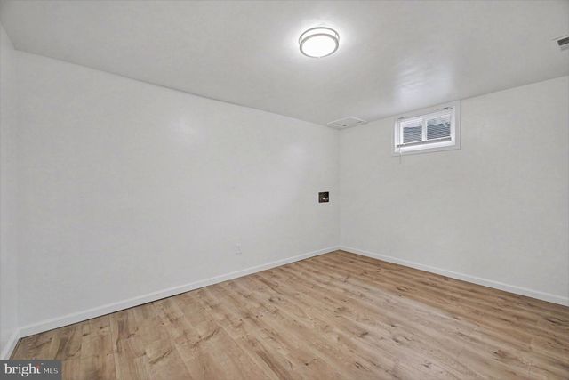 7981 NORTHUMBERLAND RD, Springfield, VA 22153