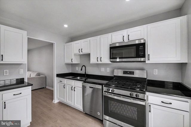 7981 NORTHUMBERLAND RD, Springfield, VA 22153