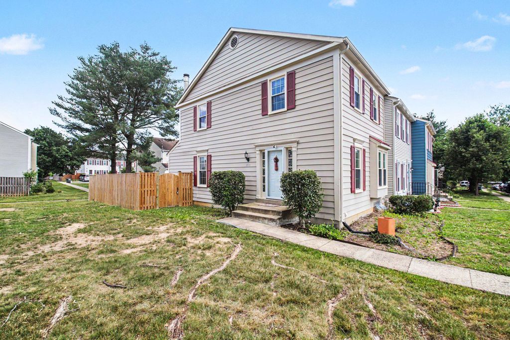 7981 NORTHUMBERLAND RD, Springfield, VA 22153