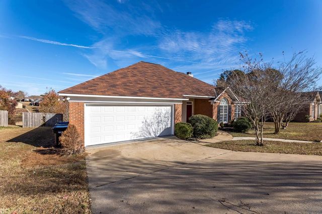 7988 Westlake Drive, Midland, GA 31820