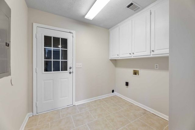 7988 Westlake Drive, Midland, GA 31820