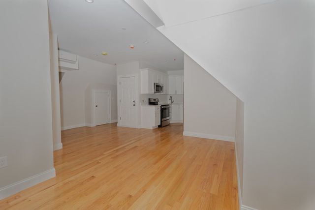 11 Park St 3, Haverhill, MA 01830
