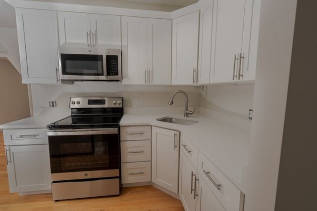 11 Park St 3, Haverhill, MA 01830