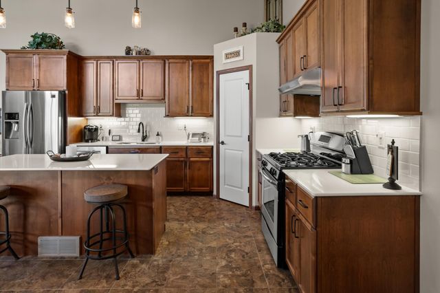 1308 31st Avenue W, West Fargo, ND 58078