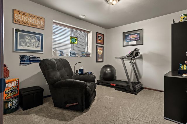 1308 31st Avenue W, West Fargo, ND 58078