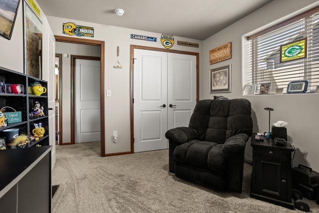 1308 31st Avenue W, West Fargo, ND 58078