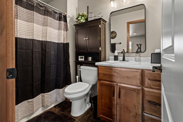 1308 31st Avenue W, West Fargo, ND 58078