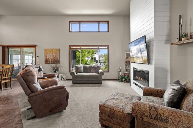 1308 31st Avenue W, West Fargo, ND 58078