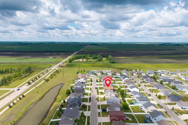1308 31st Avenue W, West Fargo, ND 58078