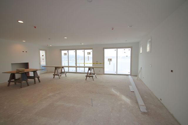 40609 N North Newport Drive, Antioch, IL 60002