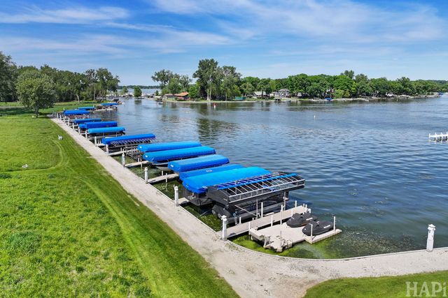 40609 N North Newport Drive, Antioch, IL 60002