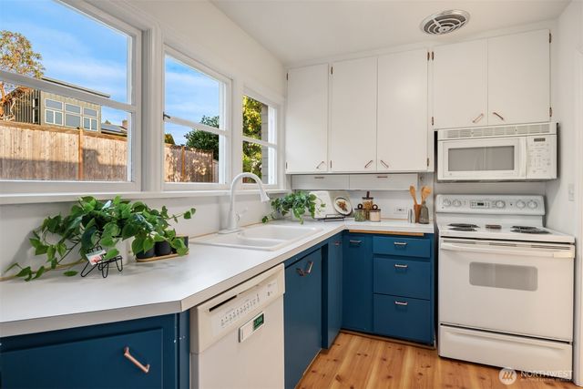 12230 Marine View Drive SW, Burien, WA 98146