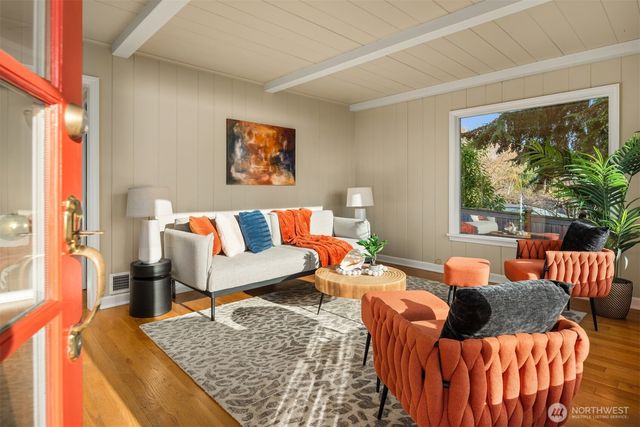 12230 Marine View Drive SW, Burien, WA 98146