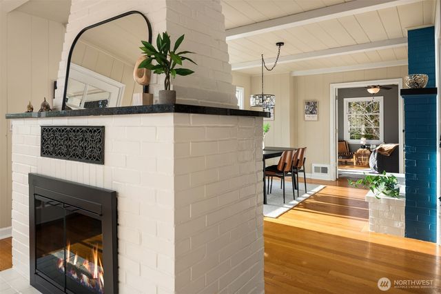 12230 Marine View Drive SW, Burien, WA 98146