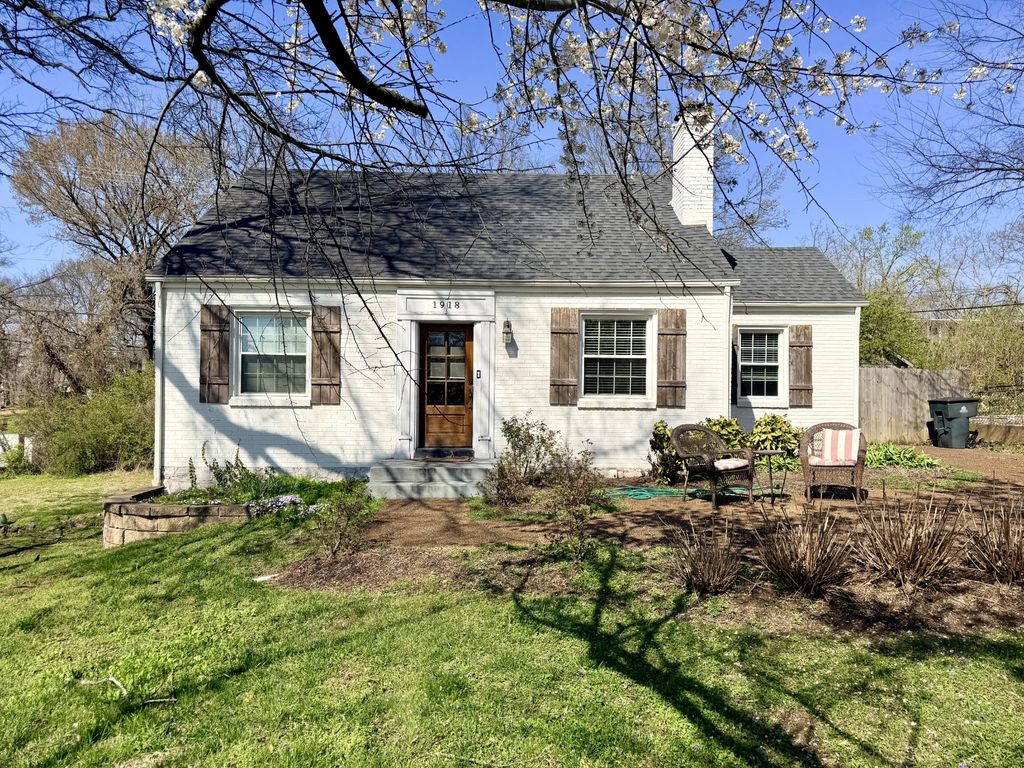 1918 Wildwood Ave, Nashville, TN 37212