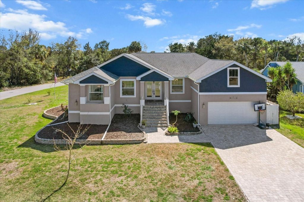 11752 W VALLEY SPRING LANE, Homosassa, FL 34448
