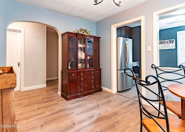 1509 Sunset Road, Schodack, NY 12033