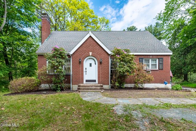 1509 Sunset Road, Schodack, NY 12033