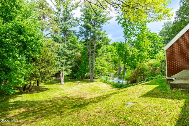 1509 Sunset Road, Schodack, NY 12033