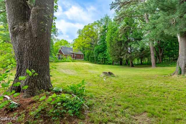 1509 Sunset Road, Schodack, NY 12033