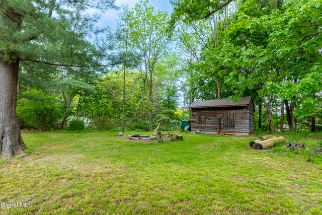 1509 Sunset Road, Schodack, NY 12033