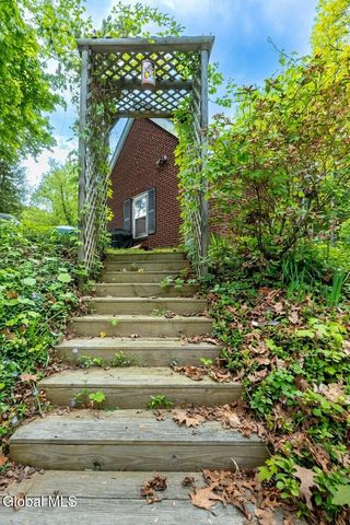 1509 Sunset Road, Schodack, NY 12033