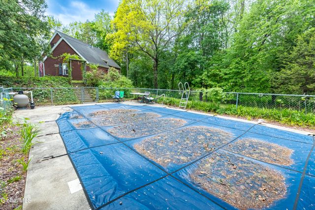 1509 Sunset Road, Schodack, NY 12033