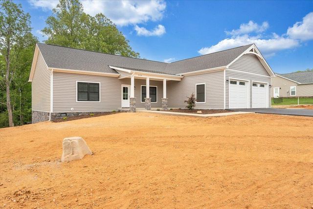 284 Windsor Castle DR, Moneta, VA 24121