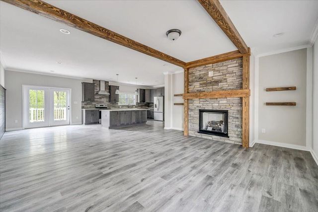 284 Windsor Castle DR, Moneta, VA 24121