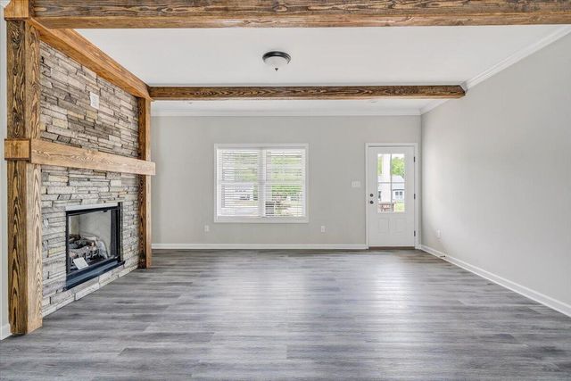 284 Windsor Castle DR, Moneta, VA 24121