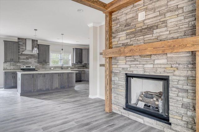 284 Windsor Castle DR, Moneta, VA 24121