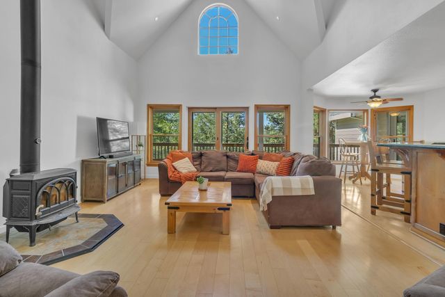 4080 Timber Ln, Placerville, CA 95667