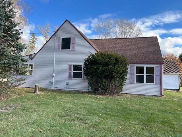 497 W COUNTY ROAD E, Green Valley, WI 54127