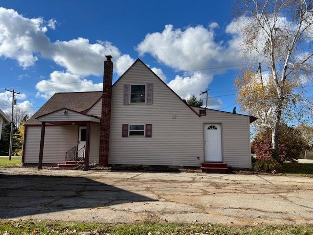 497 W COUNTY ROAD E, Green Valley, WI 54127